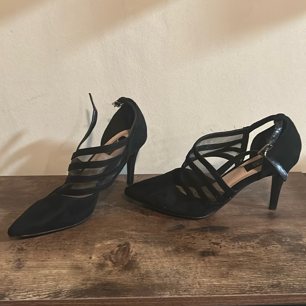 JONES New York Signature Berlin Style Black Heels